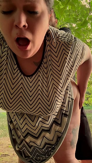 Wild Outdoor Anal Fuck: Chelseacheeks69 Takes It Deep in Nature!'