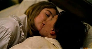 Kate Winslet insisted on filming this scene on Saoirse Ronan's 25th birthday as a gift